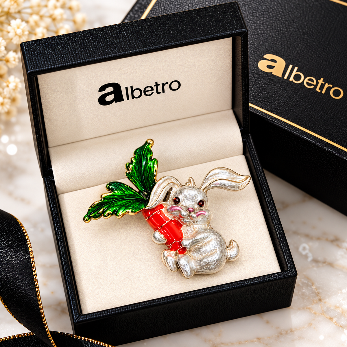 Albetro The Garden Bunny rabbit brooch close-up view
