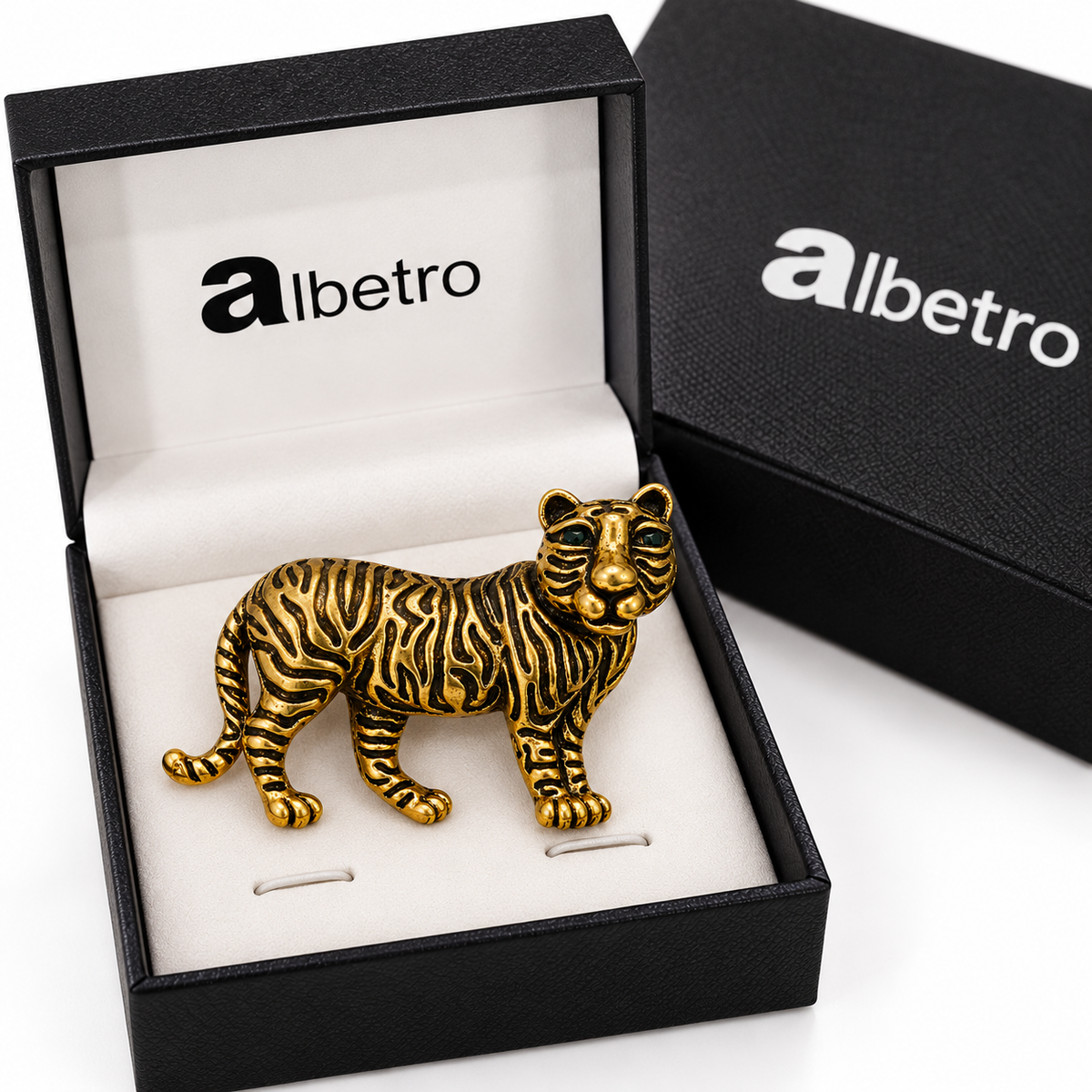 Albetro The Golden Baagh tiger brooch close-up view