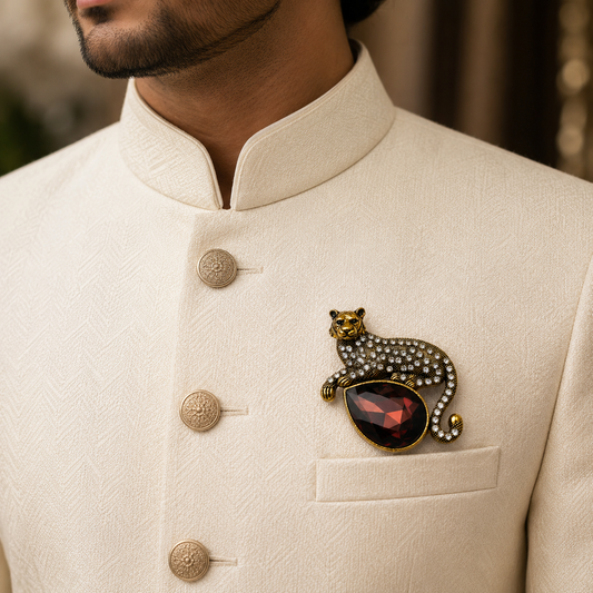 Chitraka Brooch — Ruby Red & Garnet