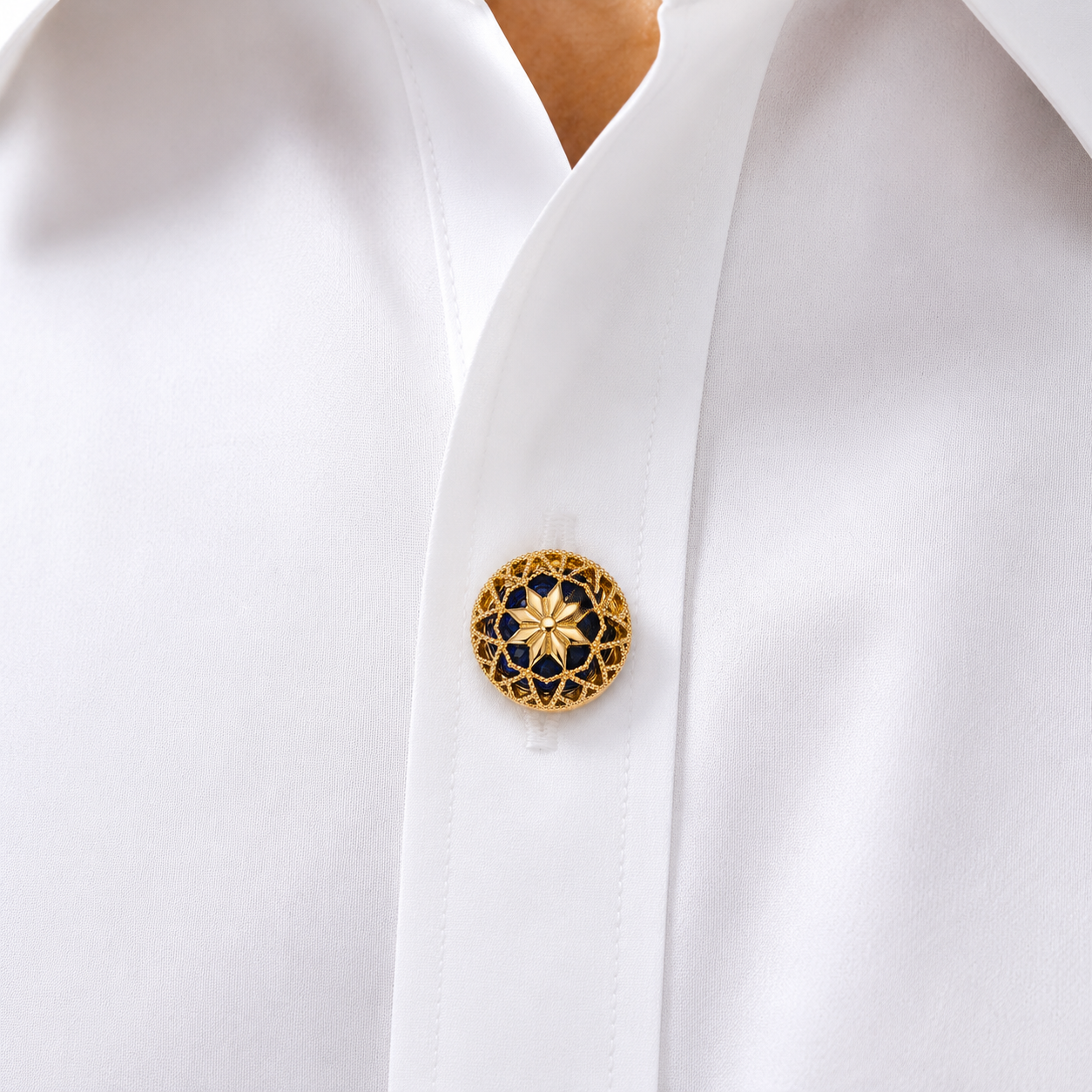 Albetro Sapphire Filigree Gold Button Cover — detail view
