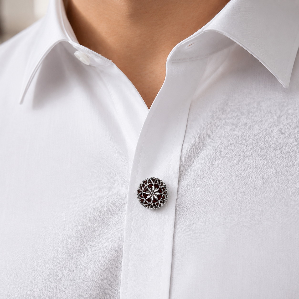 Albetro Scarlet Filigree Silver Button Cover — detail view