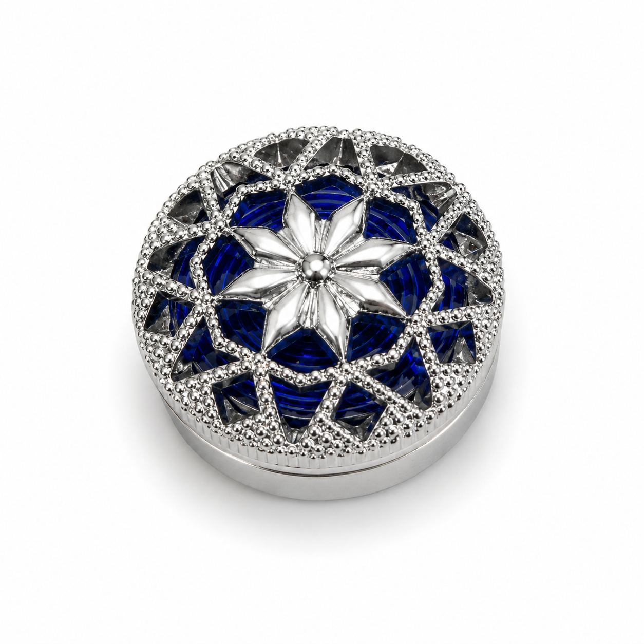 Albetro Sapphire Filigree Silver Button Cover — silver lattice over blue crystal, front view