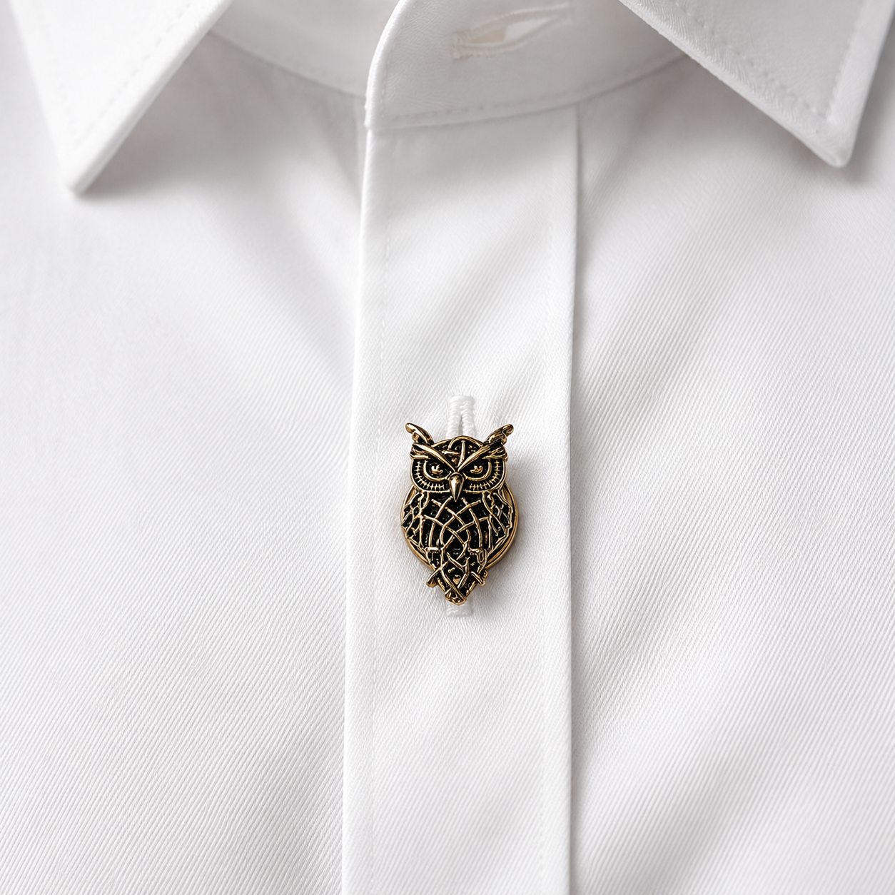 Albetro Athena Owl Antique Gold Button Cover — angled view showing clasp
