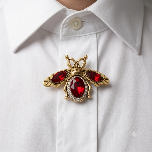 Albetro Royal Bee Ruby Gold Button Cover — angled view showing clasp