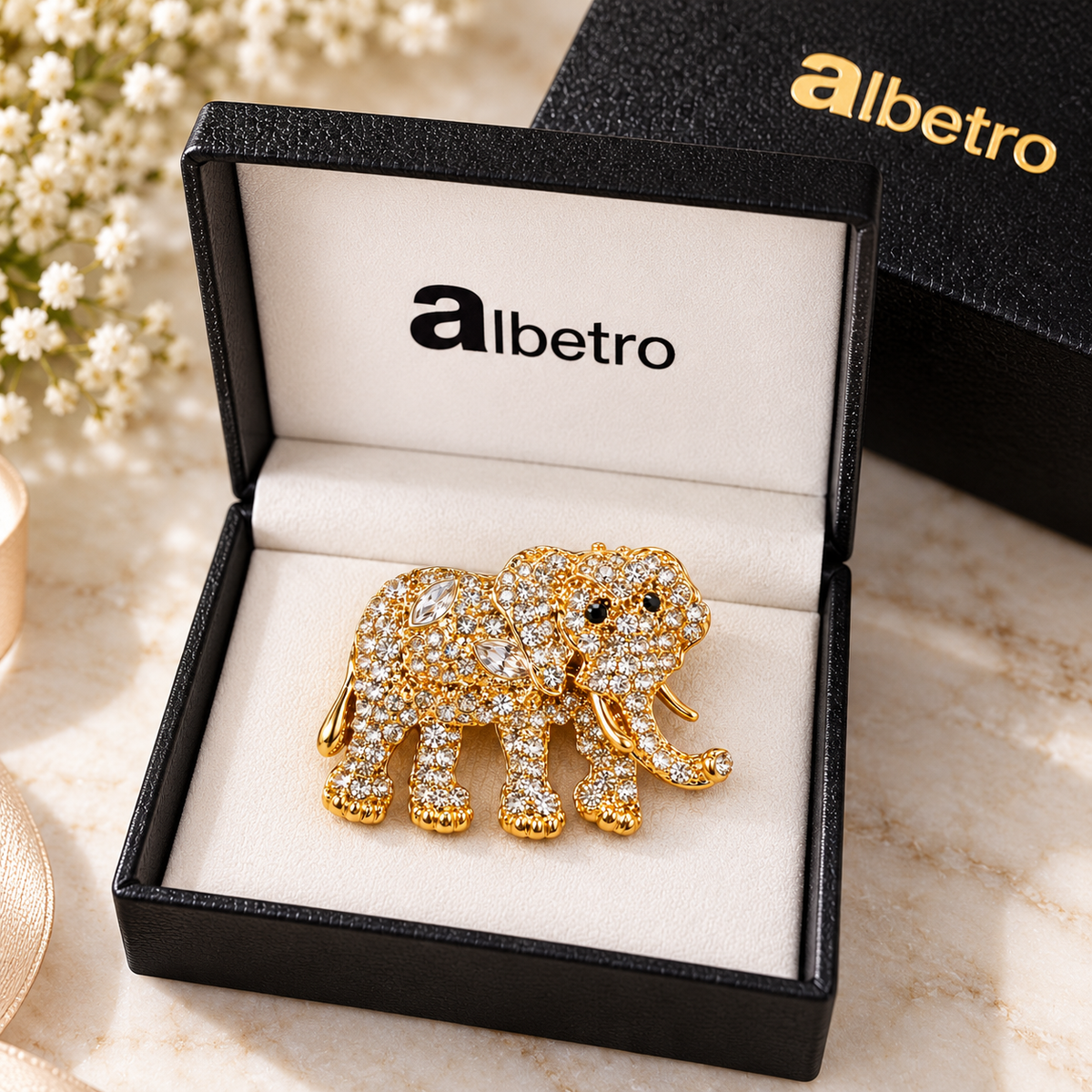 Albetro The Gilded Gaja pavé elephant brooch close-up view