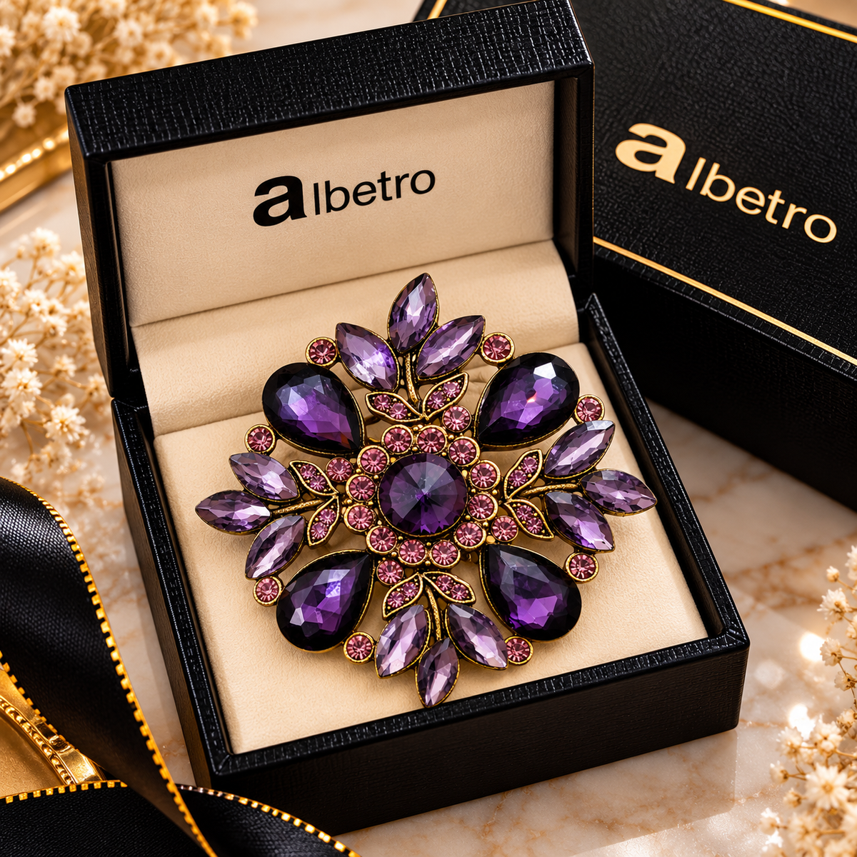 Albetro The Amethyst Bloom amethyst crystal brooch close-up view