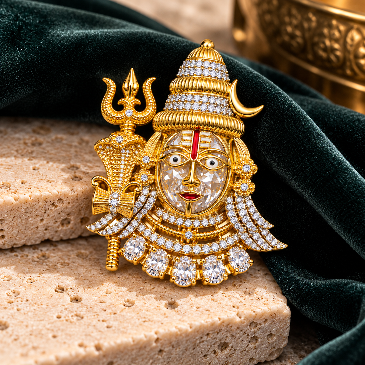 Albetro The Mahadev Mukut brooch close-up view
