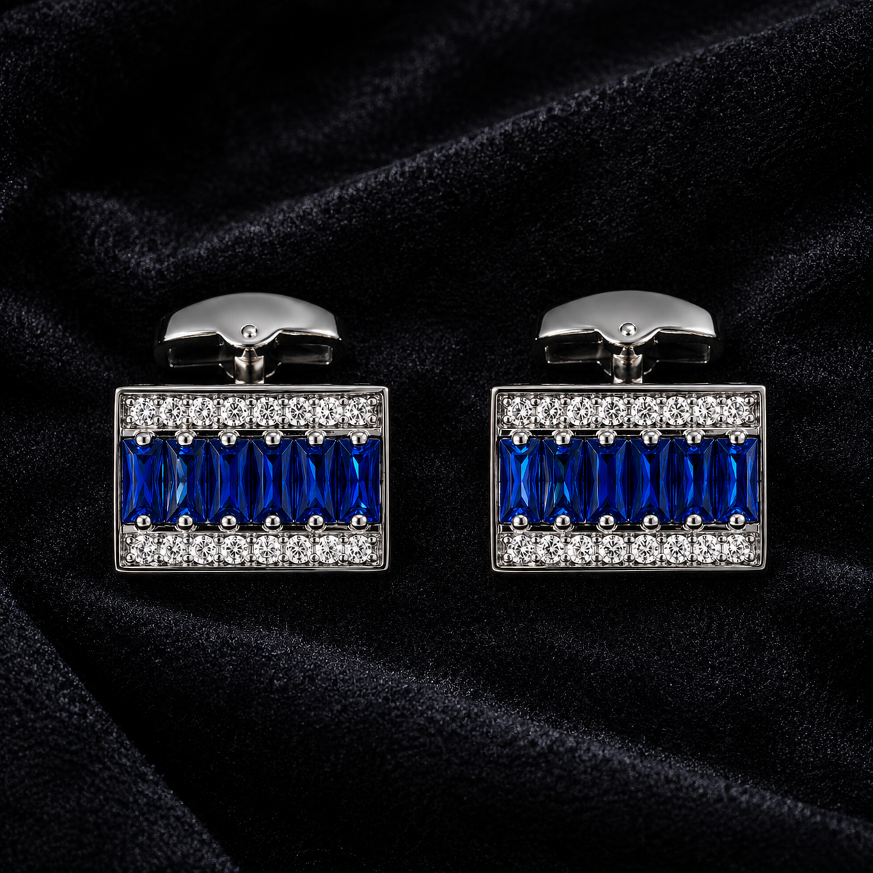 The Rivière Saphir Cufflinks - Detail
