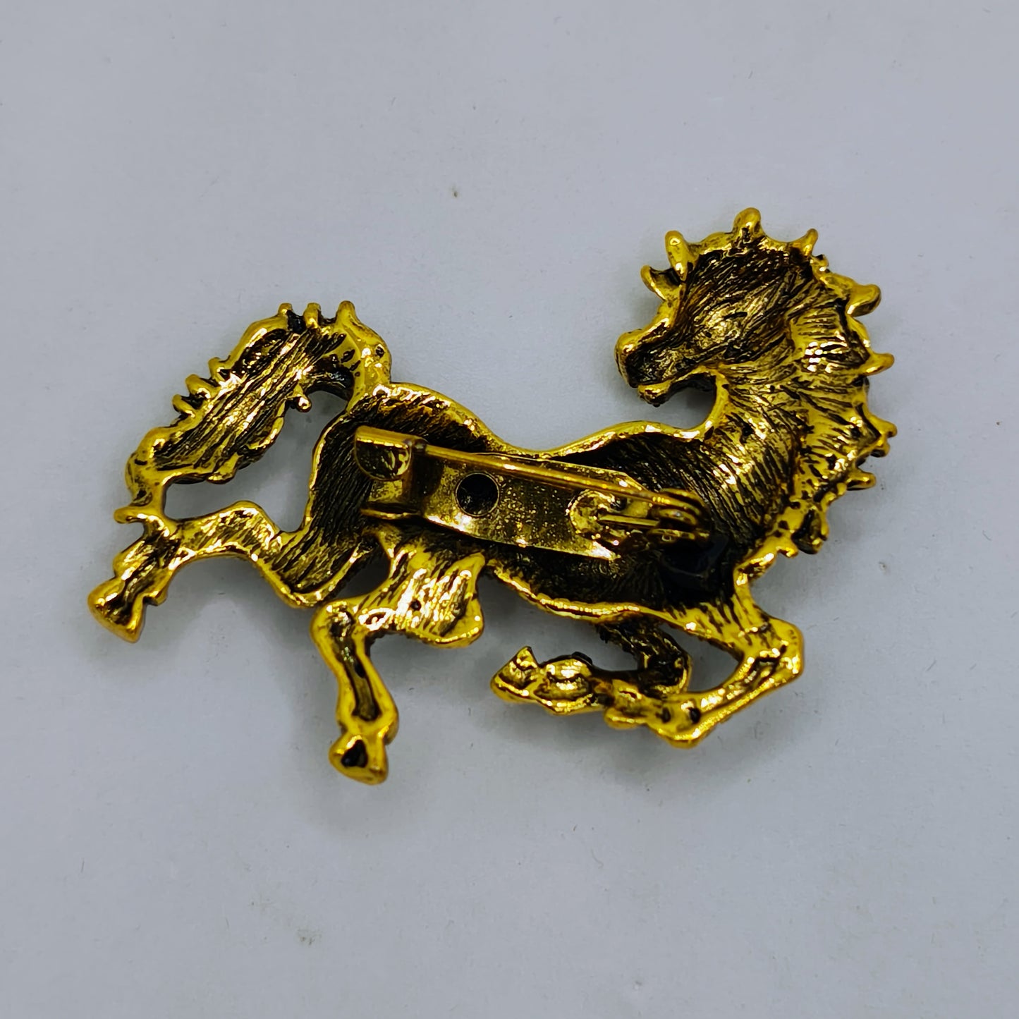 Gallop Guru Diamonte Horse Brooch
